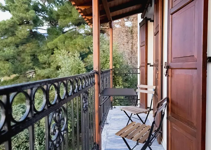 Filia\'S Guesthouse Portaria
