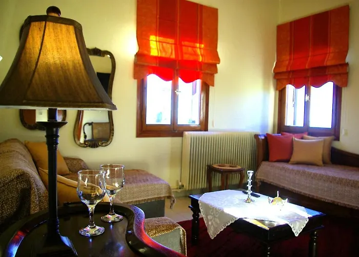 Filia\'S Guesthouse Portaria